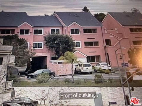Photo of 4810 S La Brea Avenue #301, Los Angeles, CA 90008 (MLS # 26672715)