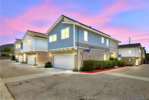 Photo of 13270 W Sevillana way Way, Sylmar, CA 91342 (MLS # SR26087817)