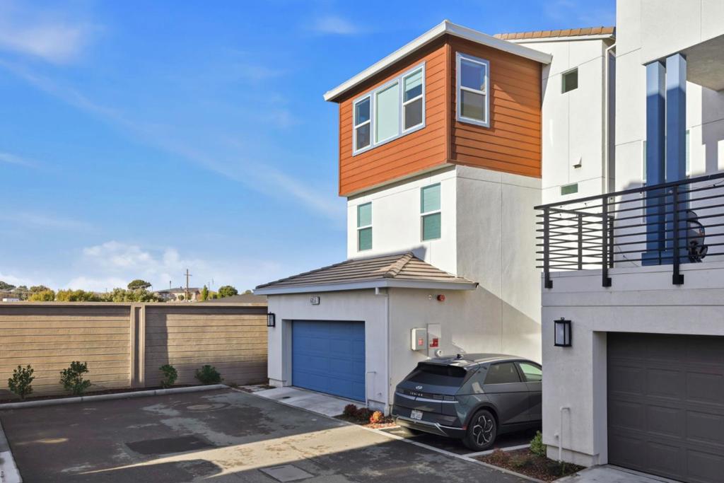 6056 Bullion Lane, Dublin CA 94568