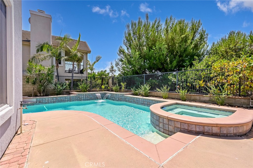 Montecito (VDV) (MONT) - Residential