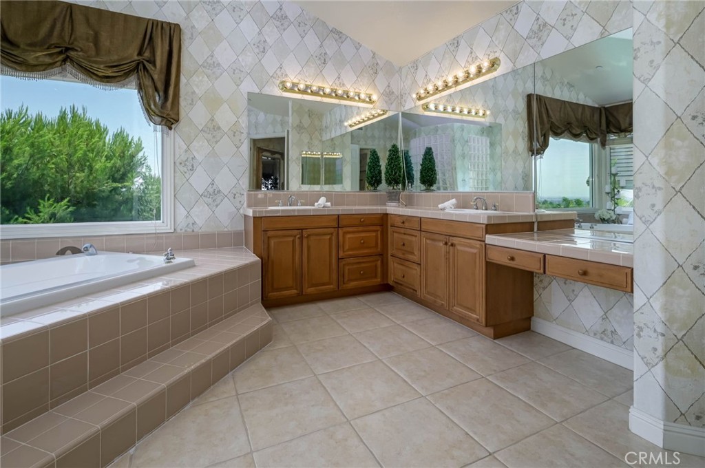Montecito (VDV) (MONT) - Residential