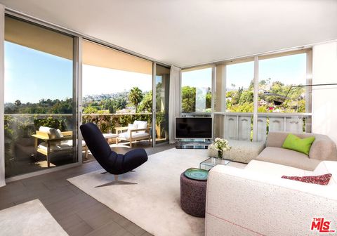 Photo of 4411 Los Feliz Boulevard #702, Los Angeles, CA 90027 (MLS # 25597227)