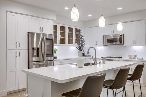 617 Rockefeller Irvine CA 92612