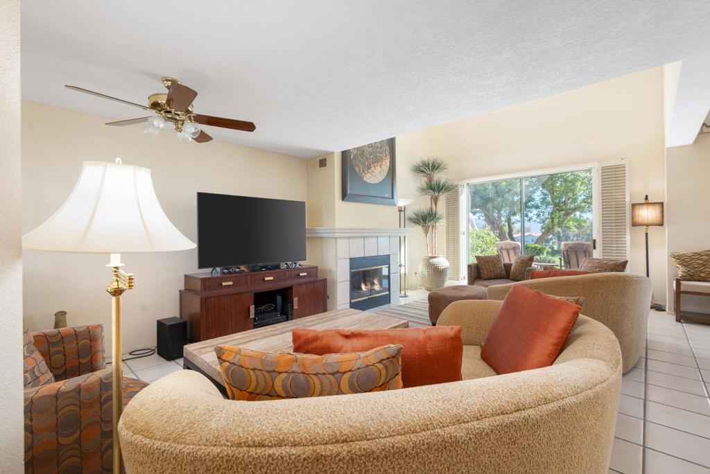 Desert Falls C.C. - Residential Lease