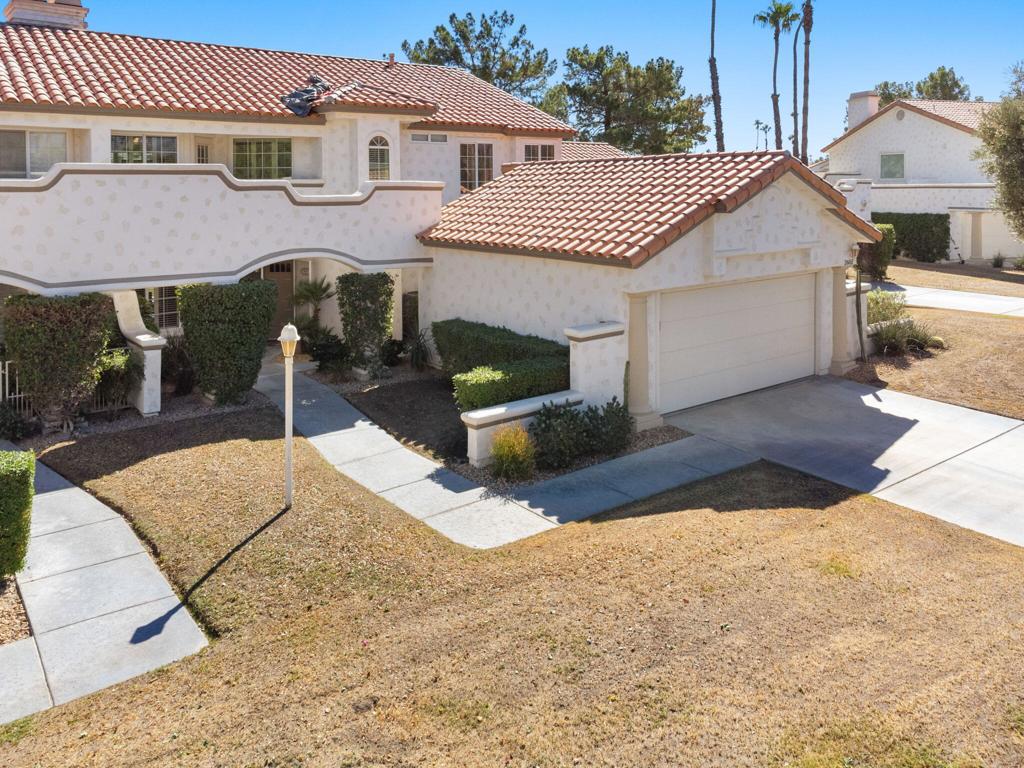 Desert Falls C.C. - Residential Lease