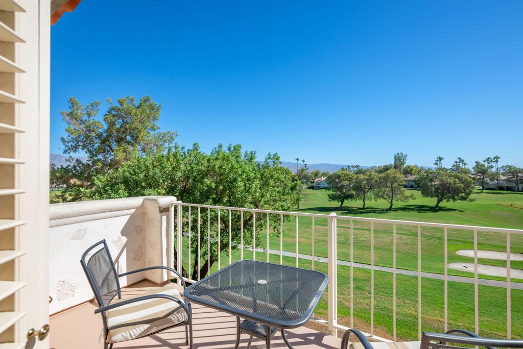 Desert Falls C.C. - Residential Lease