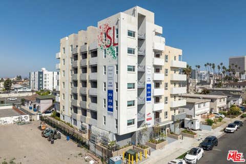 Photo of 983 Dewey Avenue #204, Los Angeles, CA 90006 (MLS # 26856419)