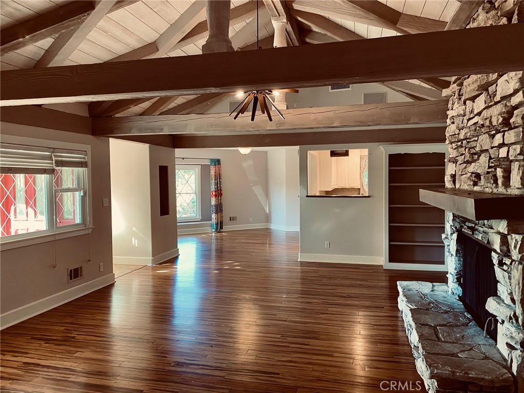 Properties 4 11514 Newcastle Avenue