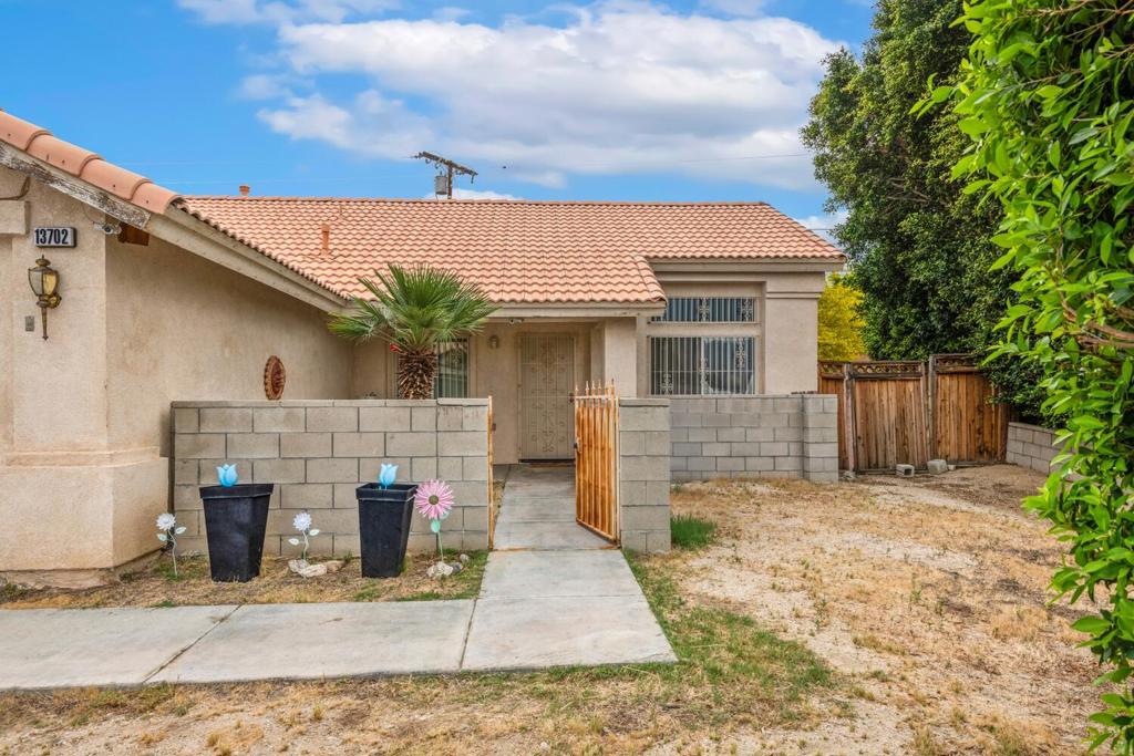 13702 Inaja Street