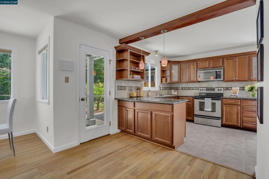 144 Roslyn Dr Dr, Concord CA 94518