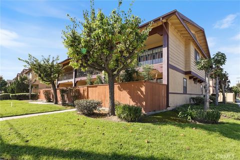 Photo of 21501 Pioneer Blvd #3, Lakewood, CA 90715 (MLS # OC26045751)