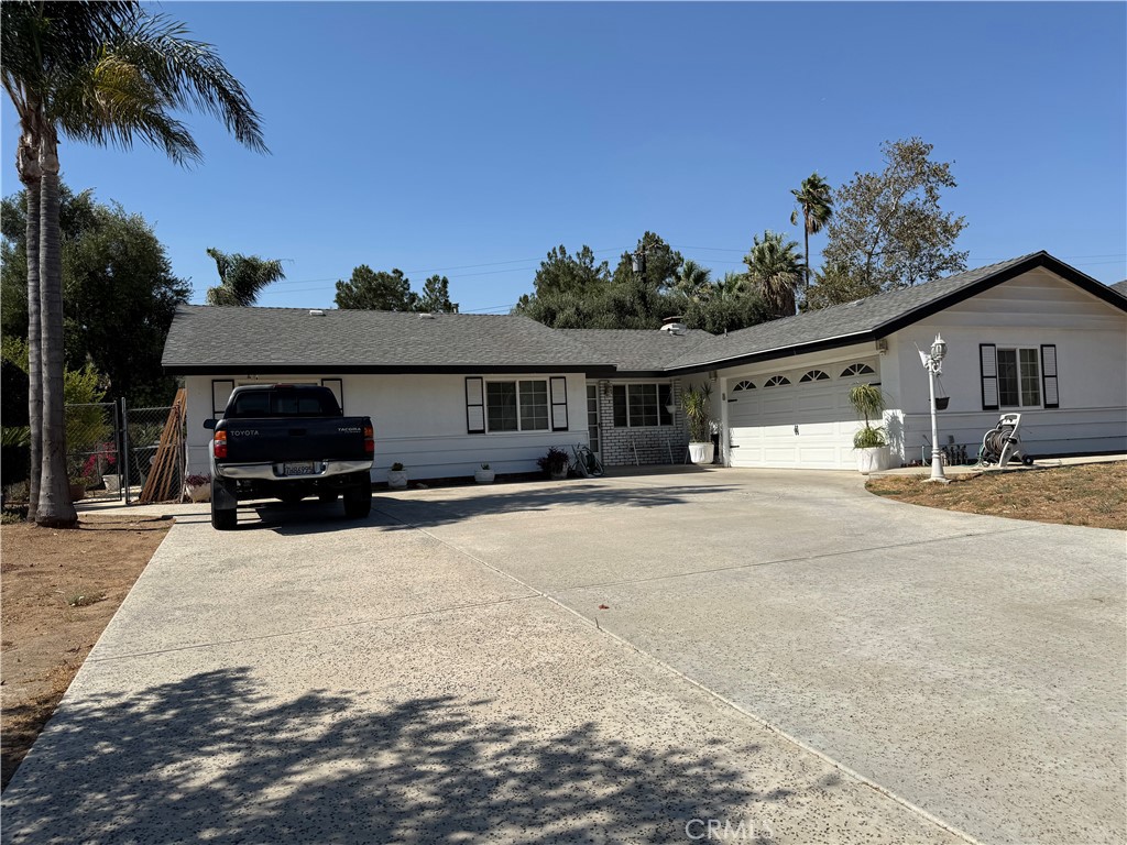 Welcome to 5391 Camino Real, a beautifully located single-story home in the heart of Jurupa Valley. Offering 2,026 square feet of flexible living space including a permitted enclosed lanai. This property combines indoor comfort with outdoor charm in one of the area's most sought-after golf course communities.
Positioned along the Indian Hills Golf Course, the home boasts scenic fairway views, a sparkling private pool, and a freshly painted exterior, all on a generously sized lot. Major upgrades include a new roof and an updated kitchen featuring granite countertops and new cabinetry, making it a solid foundation for future improvements.
The enclosed lanai adds bonus flexibility, ideal for a sunroom, home office, or additional entertainment space. Priced with room to make it your own, this home is a rare find in a peaceful, well-maintained neighborhood with golf course charm and convenience to shopping, dining, and major freeways.
Don’t miss your chance to unlock the full potential of 5391 Camino Real — your canvas awaits in Jurupa Valley.