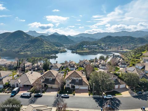 Photo of 506 Ravensbury Street, Lake Sherwood, CA 91361 (MLS # 225004261)