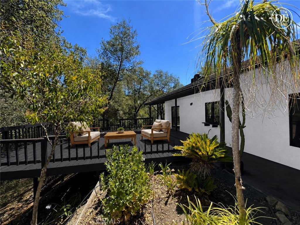 26355 Avenida del Oro
