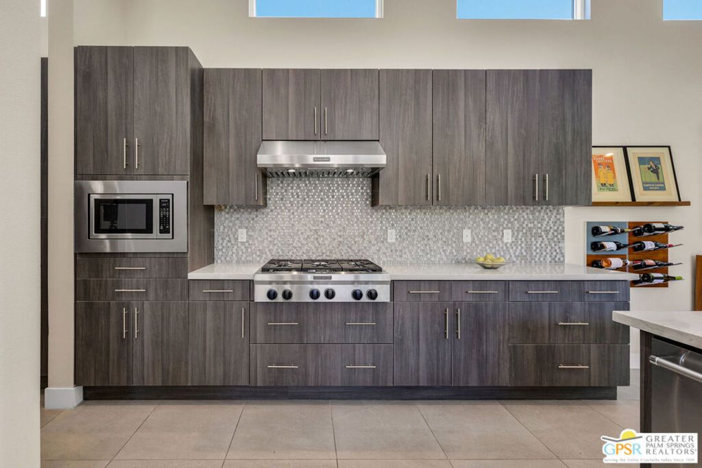 listing image 130725843804373736390