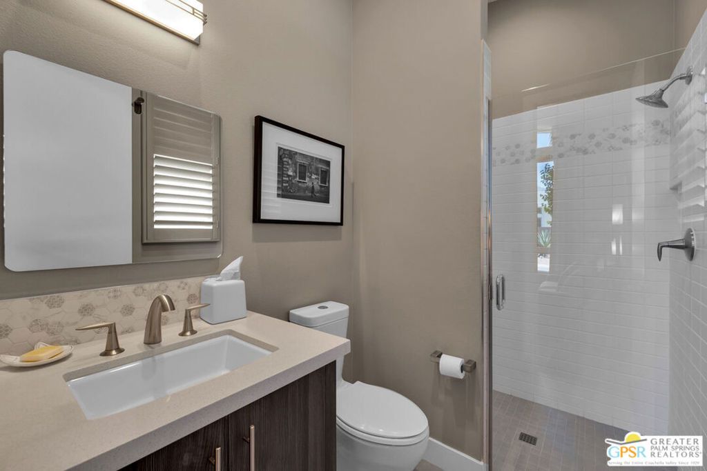 listing image 130726534540175538635