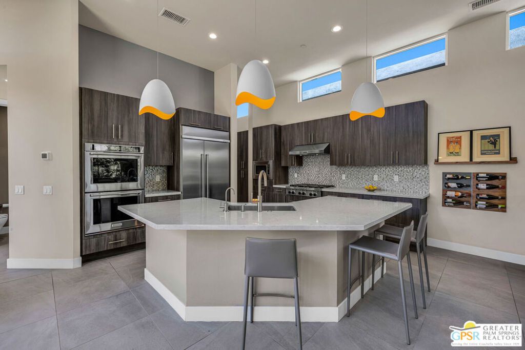 listing image 130721789851086381319