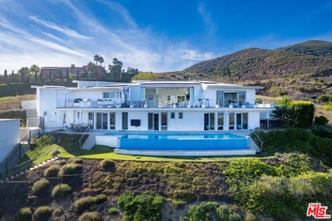 Photo of 28405 Via Acero Street, Malibu, CA 90265 (MLS # 26875897)