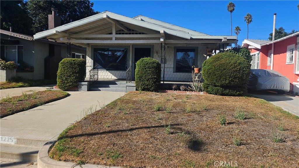 Photo of 1225 W 52nd Street, Los Angeles, CA 90037 (MLS # IG25231191)