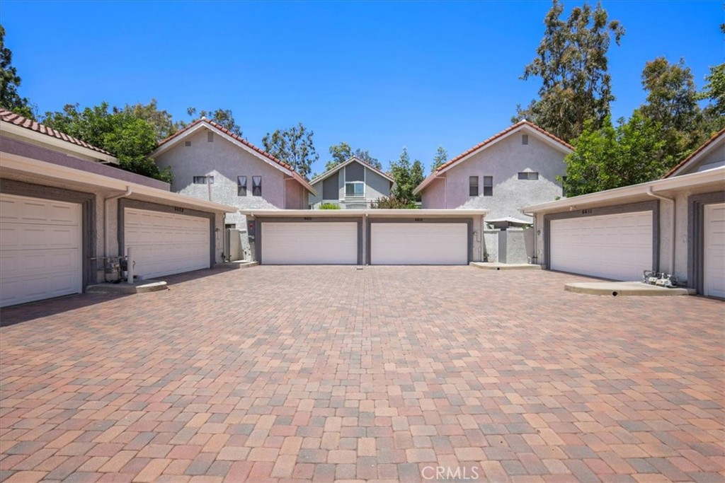 Oak Park (867) - Residential