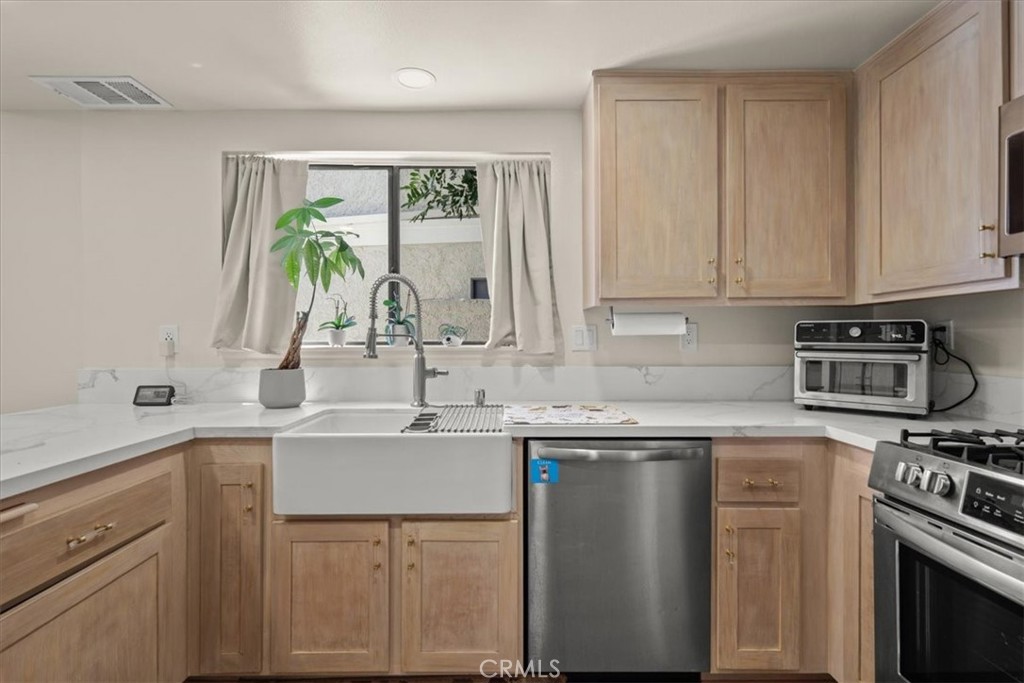 Oak Park (867) - Residential