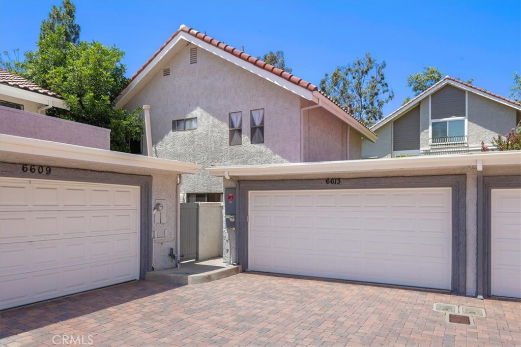 Oak Park (867) - Residential