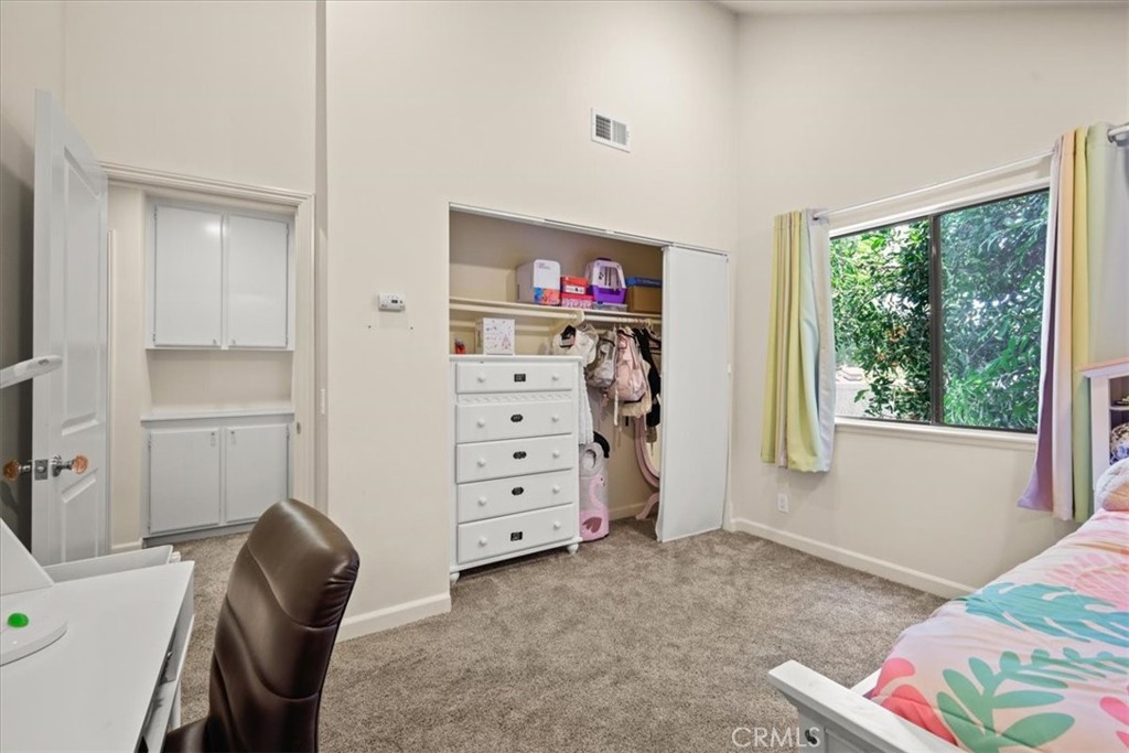 Oak Park (867) - Residential
