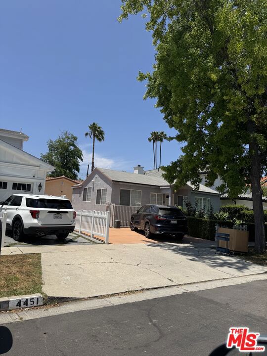 Rare Duplex Opportunity - Prime Sherman Oaks Location! Walk to Ventura Blvd from this exceptional gated property featuring two separate single-family, in one level homes on one lot! Perfectly situated in a highly desirable neighborhood, this income-generating duplex offers comfort, privacy, and modern amenities. The front home was completely rebuilt in 2015, while the back home (4501) was newly constructed the same year. Both properties boast: Open floor plans with high ceilings, Modern kitchens with sleek cabinetry, Laminate flooring throughout, Tankless water heaters, Central air & heat, In-unit laundry in each home. Private fenced backyards. Parking is a breeze with two private garages plus three additional uncovered spaces. Both units are currently tenant-occupied, making this an ideal investment opportunity. Live in one and rent the other, or enjoy solid rental income from both!