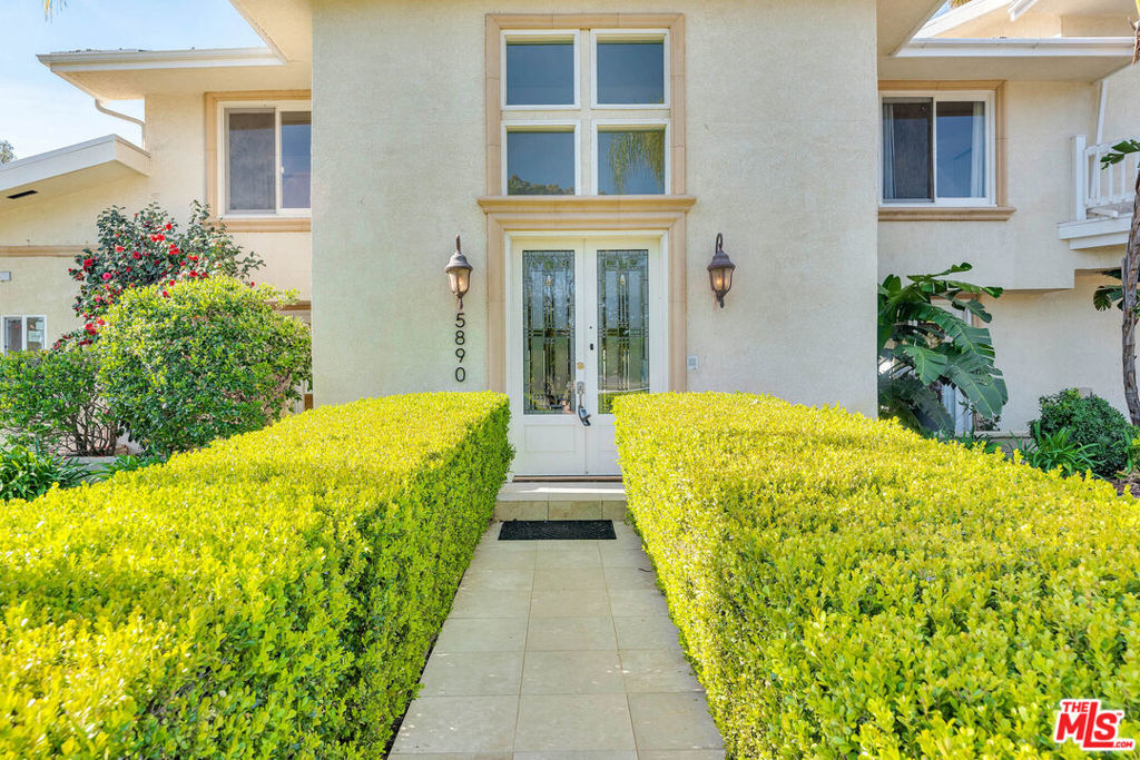 Photo 1 of 26 — 5890 Fairhaven Avenue, Woodland Hills, CA 91367