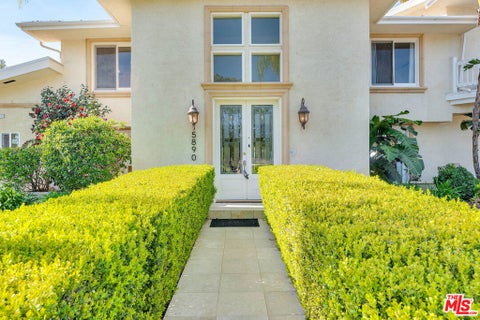 Photo of 5890 Fairhaven Avenue, Woodland Hills, CA 91367 (MLS # 26853897)