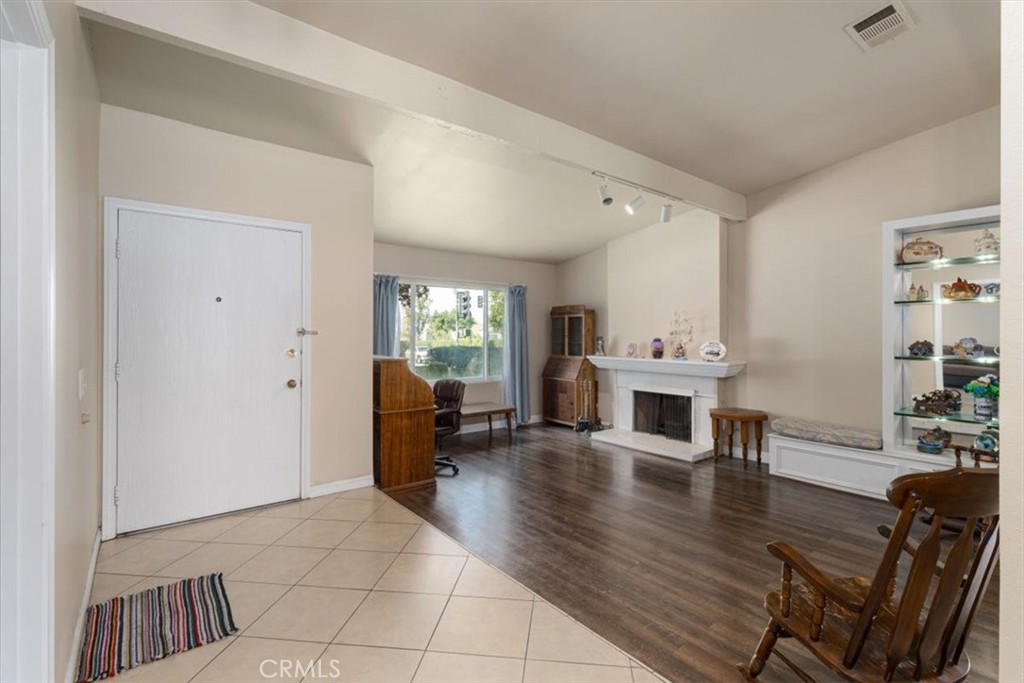 1193 w 13th Street