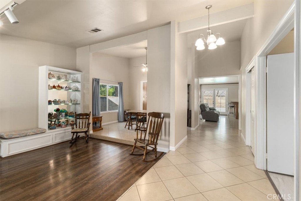 1193 w 13th Street
