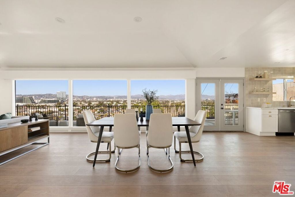 5731 Aladdin Street, Los Angeles CA 90008