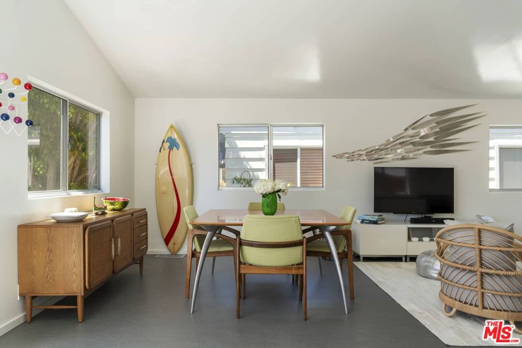 29 Paradise Cove Road