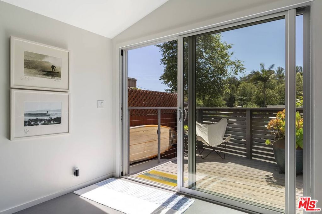 29 Paradise Cove Road