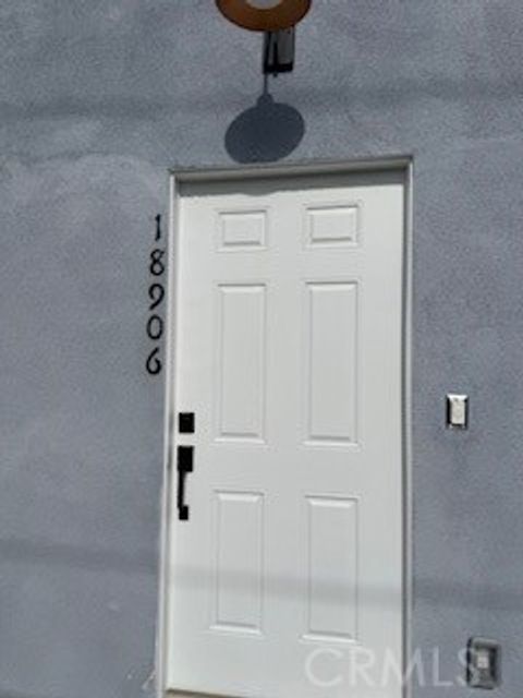 Photo of 18906 Lassen St St, Northridge, CA 91324 (MLS # SR26063023)