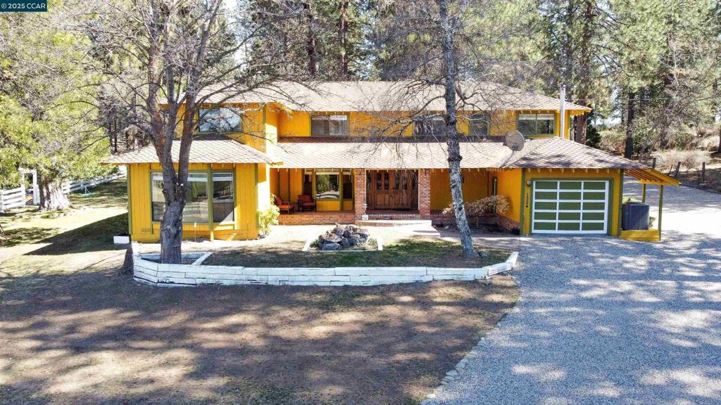 1324 Alves Dr