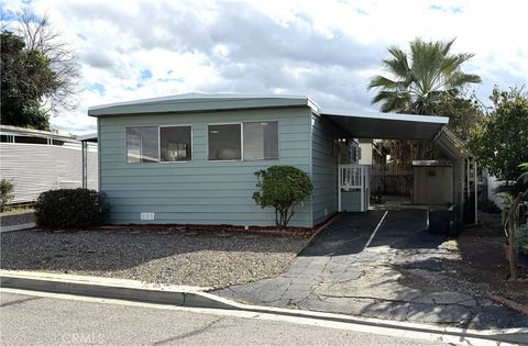 104 Sir Tristram Drive 104 Riverside CA 92507