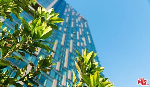 Photo of 889 Francisco St #902, Los Angeles, CA 90017 (MLS # WS25243453)