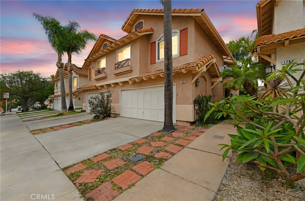 1784 Promenade Place
