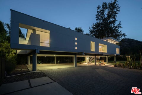 Tiny photo for 30047 Mulholland Highway, Agoura Hills, CA 91301 (MLS # 26859723)
