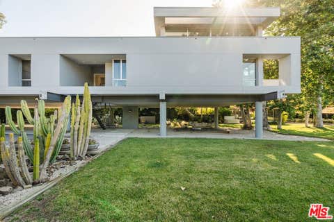 Tiny photo for 30047 Mulholland Highway, Agoura Hills, CA 91301 (MLS # 26859723)