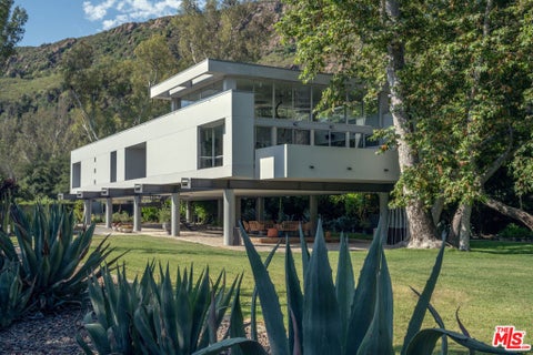 Tiny photo for 30047 Mulholland Highway, Agoura Hills, CA 91301 (MLS # 26859723)