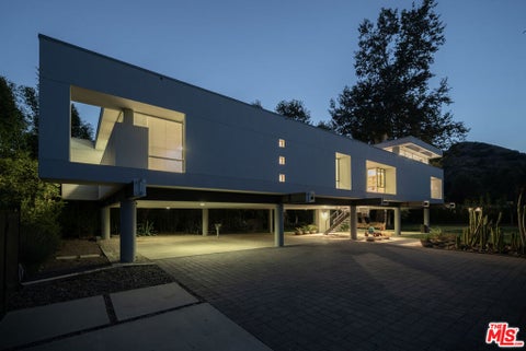 Tiny photo for 30047 Mulholland Highway, Agoura Hills, CA 91301 (MLS # 26859723)