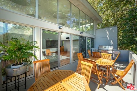Tiny photo for 30047 Mulholland Highway, Agoura Hills, CA 91301 (MLS # 26859723)