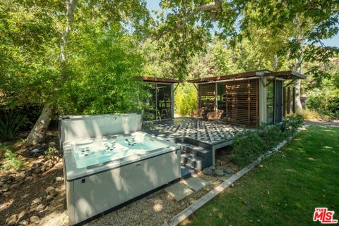 Tiny photo for 30047 Mulholland Highway, Agoura Hills, CA 91301 (MLS # 26859723)