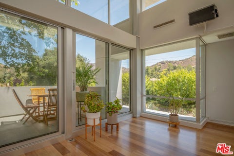 Tiny photo for 30047 Mulholland Highway, Agoura Hills, CA 91301 (MLS # 26859723)