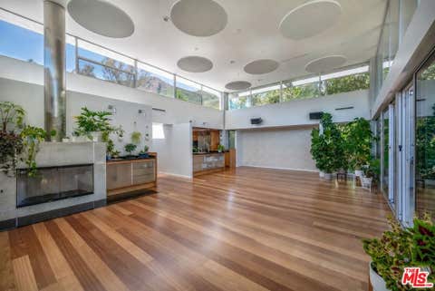 Tiny photo for 30047 Mulholland Highway, Agoura Hills, CA 91301 (MLS # 26859723)