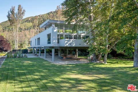 Tiny photo for 30047 Mulholland Highway, Agoura Hills, CA 91301 (MLS # 26859723)