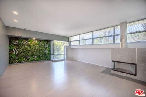 Tiny photo for 30047 Mulholland Highway, Agoura Hills, CA 91301 (MLS # 26859723)